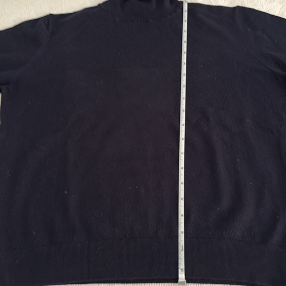 Navy turtleneck sweater.  100% Marino wool.  Made in Italy. - Picture 7 of 8